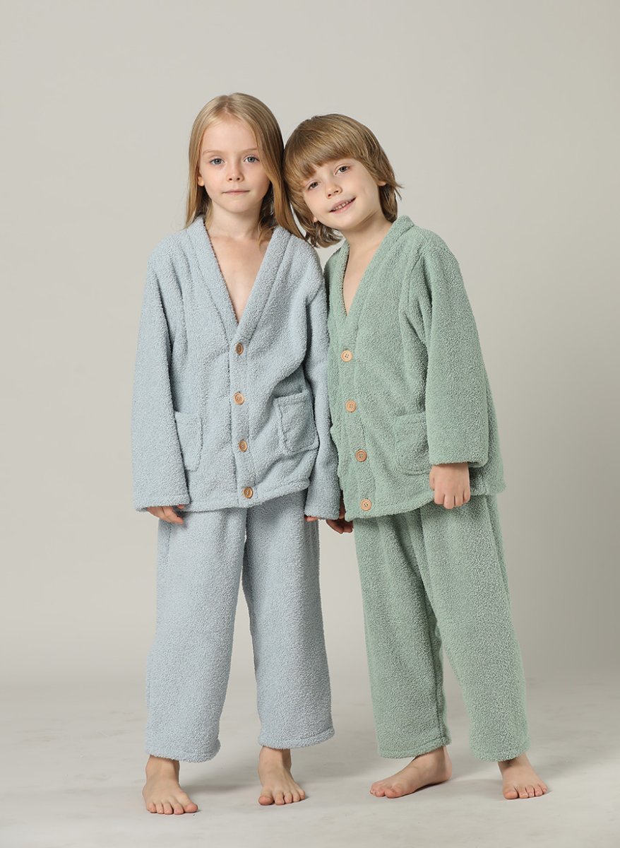 画像8: New mokomomoボタンVネックとロングズボンセット　男女兼用　ジェにア部屋着　モコモコ　ルームウェア　ボタンVネックとロングズボンセット　男の子　女の子　ジェにア部屋着　子供 パジャマ キッズ もこもこ 上下セット 部屋着  (8)