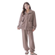 画像10: モコモコレディースボタン式衿付きトップスとロングパンツセット　レディース ルームウェア 上下セット 裏起毛 暖かい 秋 冬 部屋着 前開き セットアップ フランネル 着る毛布 長袖 2wayネック 静電気防止 プレゼント モコモコ (10)