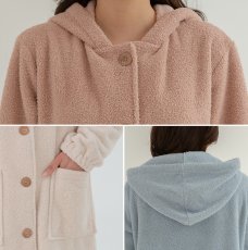 画像15: mokomoko フードつき レディースロング　大きいサイズありパジャマ　もこもこ ロング カーディガン 暖かい ワンピース 長袖 可愛い ガウン 5L 4L 3L　LL　L(F）の５サイズ展開  (15)