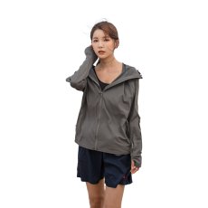 画像25: 新色増やし　ハイネック ハット付き UVカット ヒンヤリ 特殊素材 ラッシュガード UVカット パーカー レディース ミドル丈 涼しい 冷感 トップス 日焼け止め ラッシュガード 水着 軽量 速乾 通気性 つば ジップ 日焼け防止 体型カバー 長袖 (25)